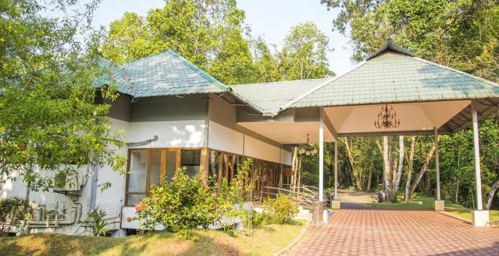Ktdc Water Scapes Hotel Kumarakom Kültér fotó