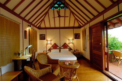 Ktdc Water Scapes Hotel Kumarakom Kültér fotó