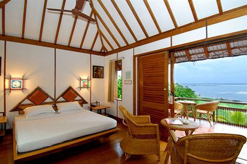 Ktdc Water Scapes Hotel Kumarakom Kültér fotó